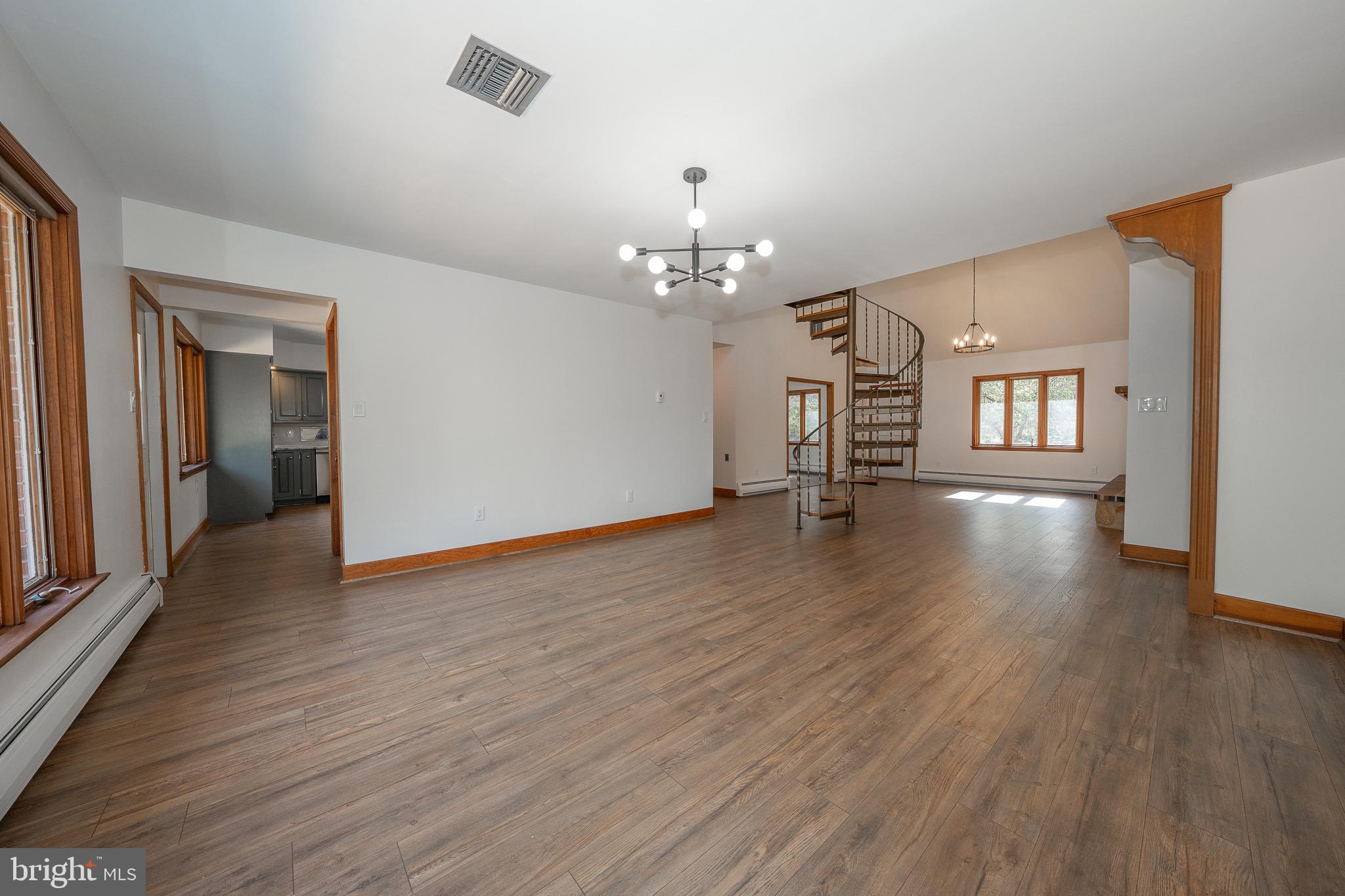 174 HUGHES RD