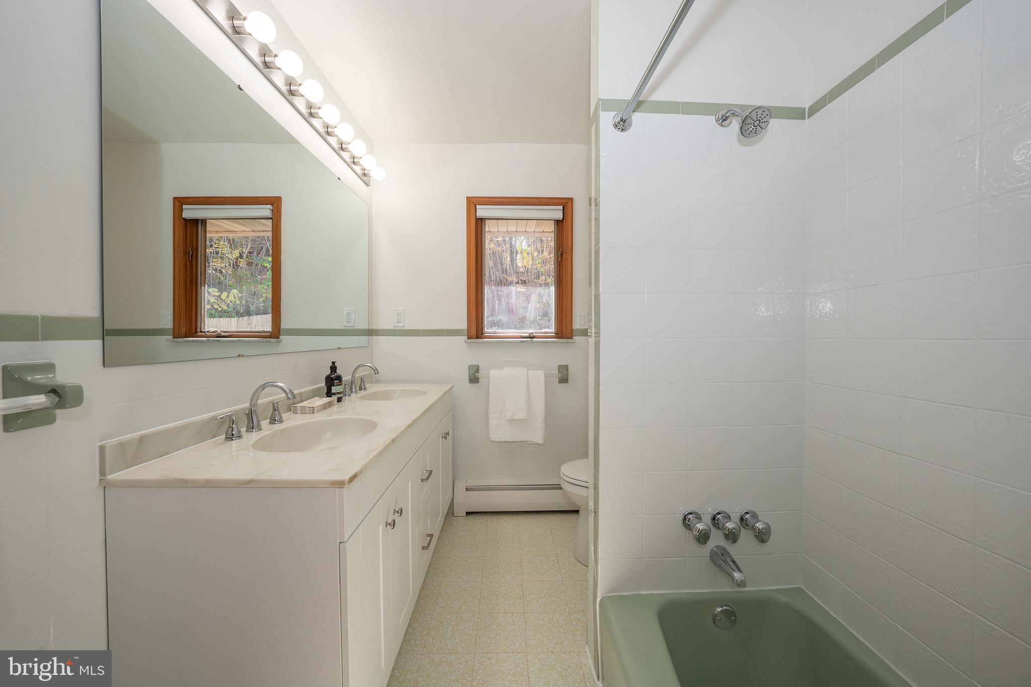 174 HUGHES RD