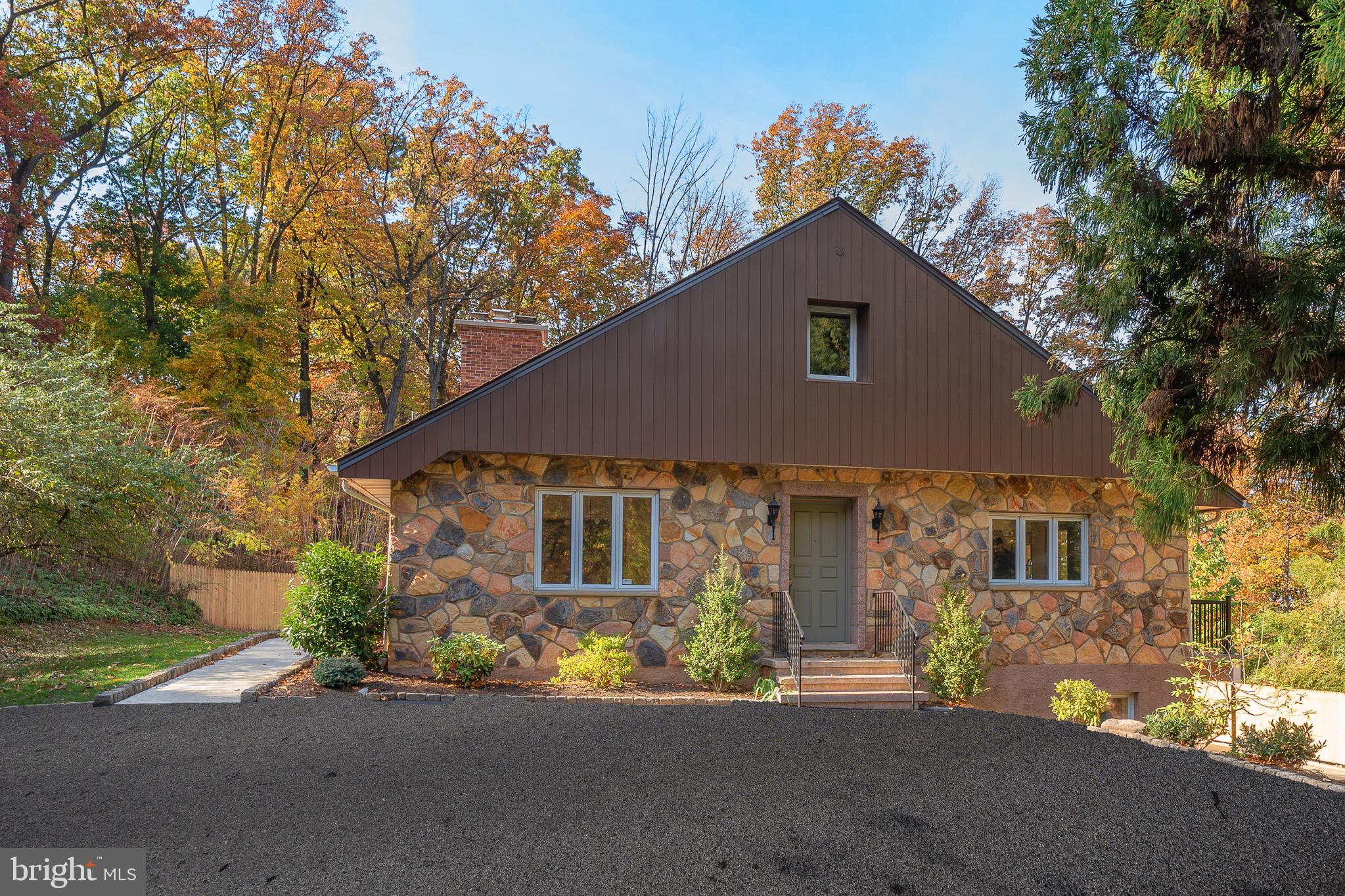 174 HUGHES RD