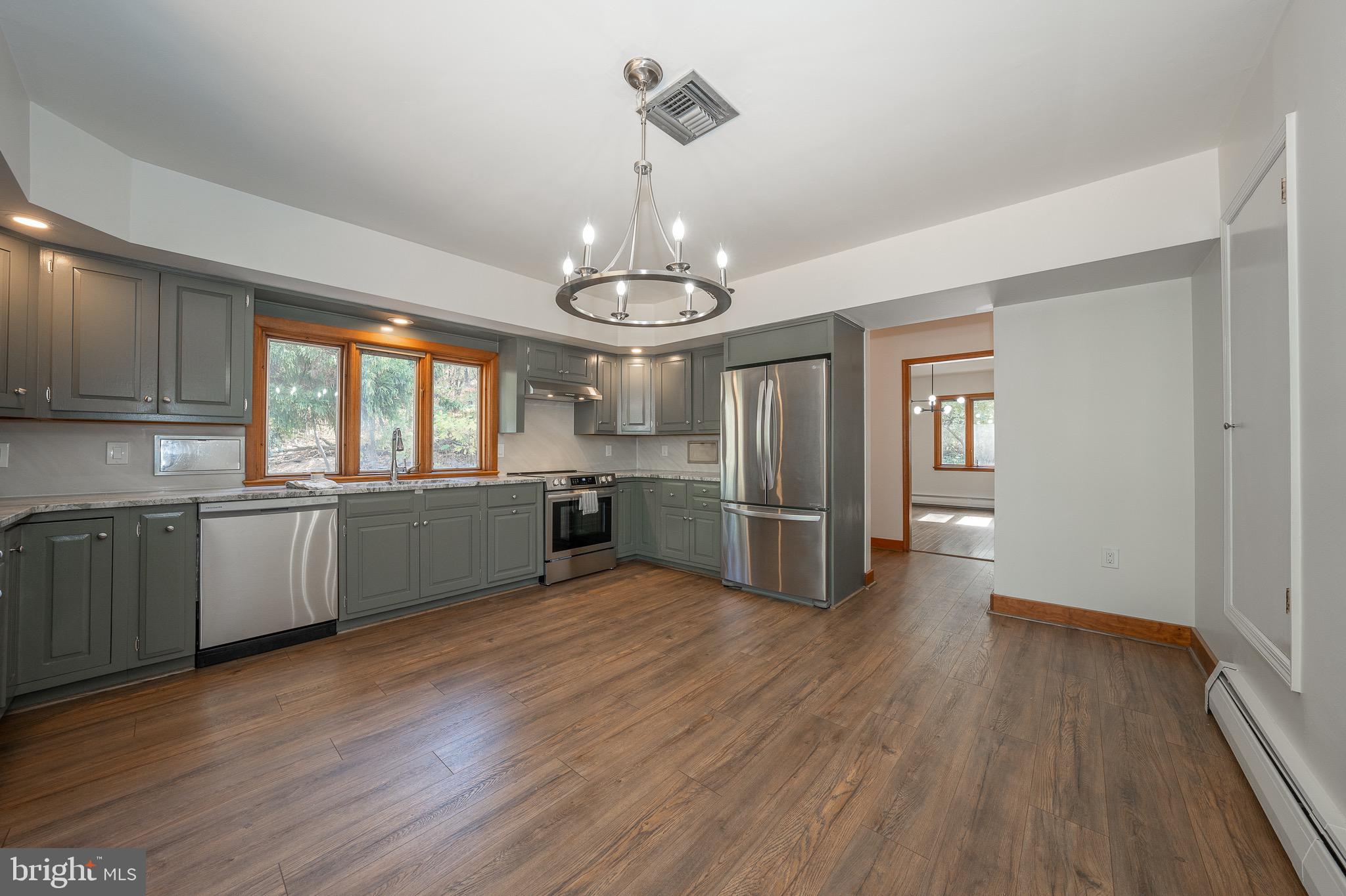 174 HUGHES RD