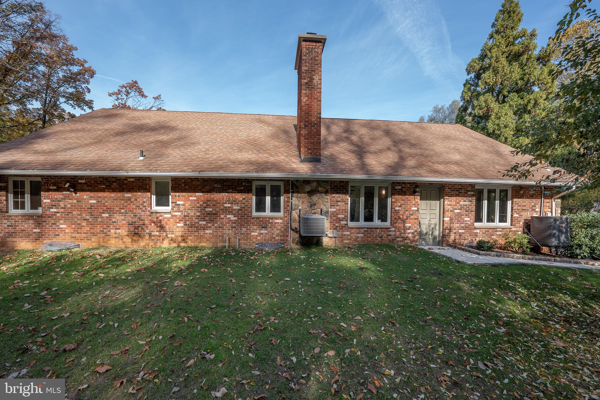 174 HUGHES RD