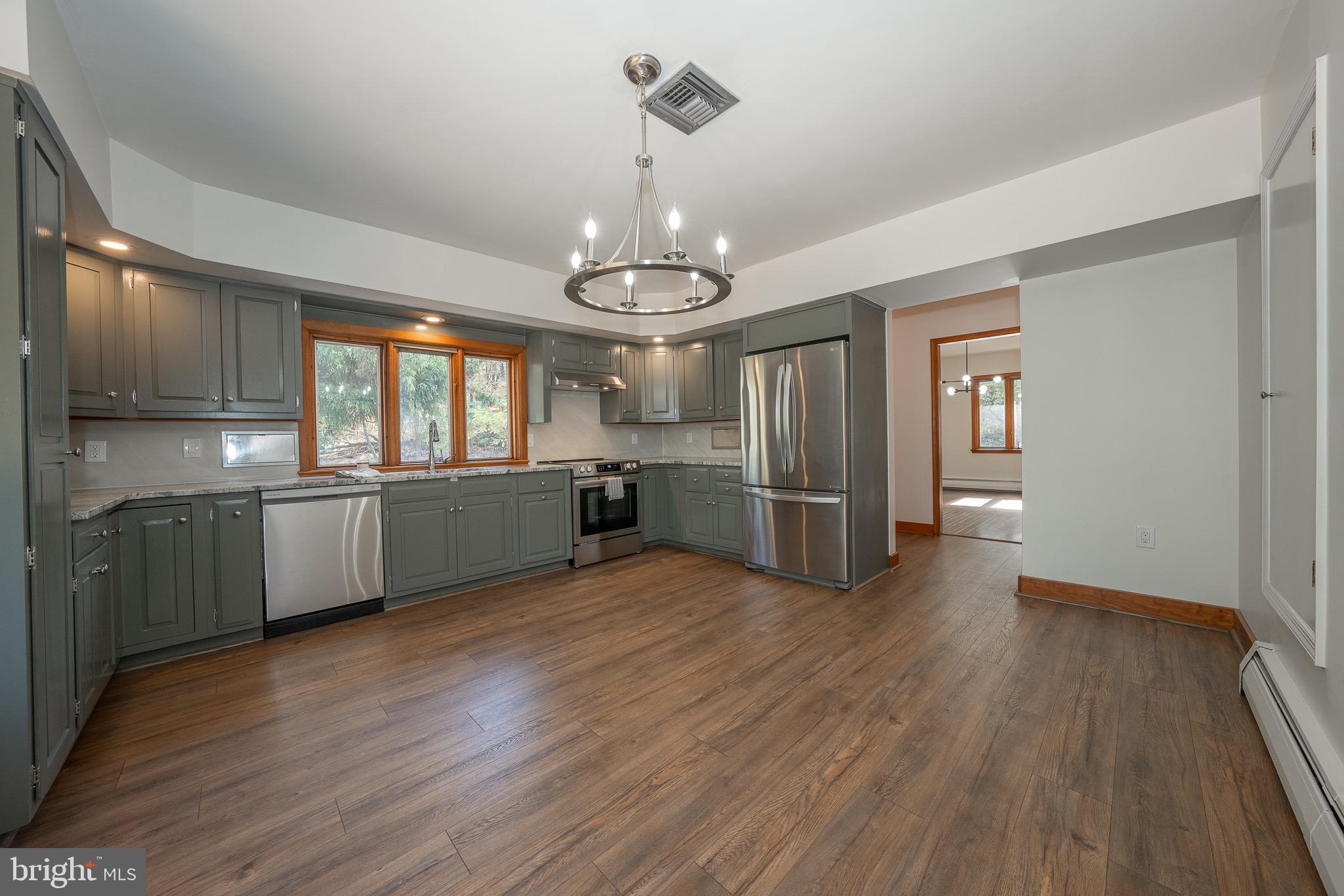 174 HUGHES RD