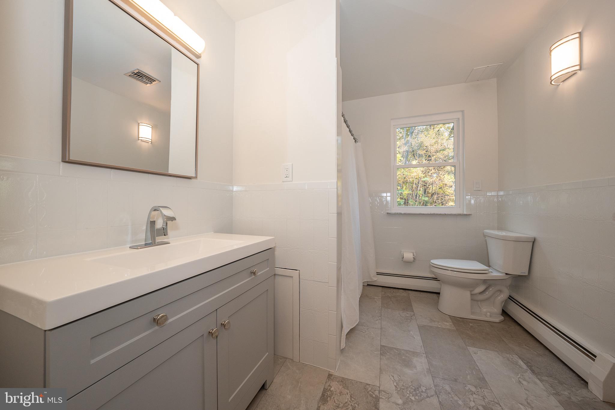 174 HUGHES RD