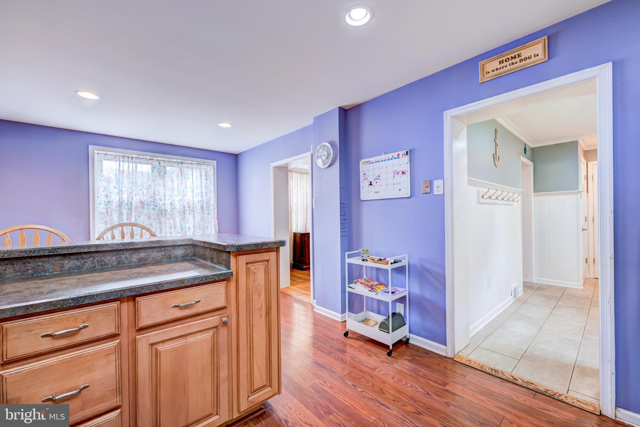 2075 Maplewood Ave