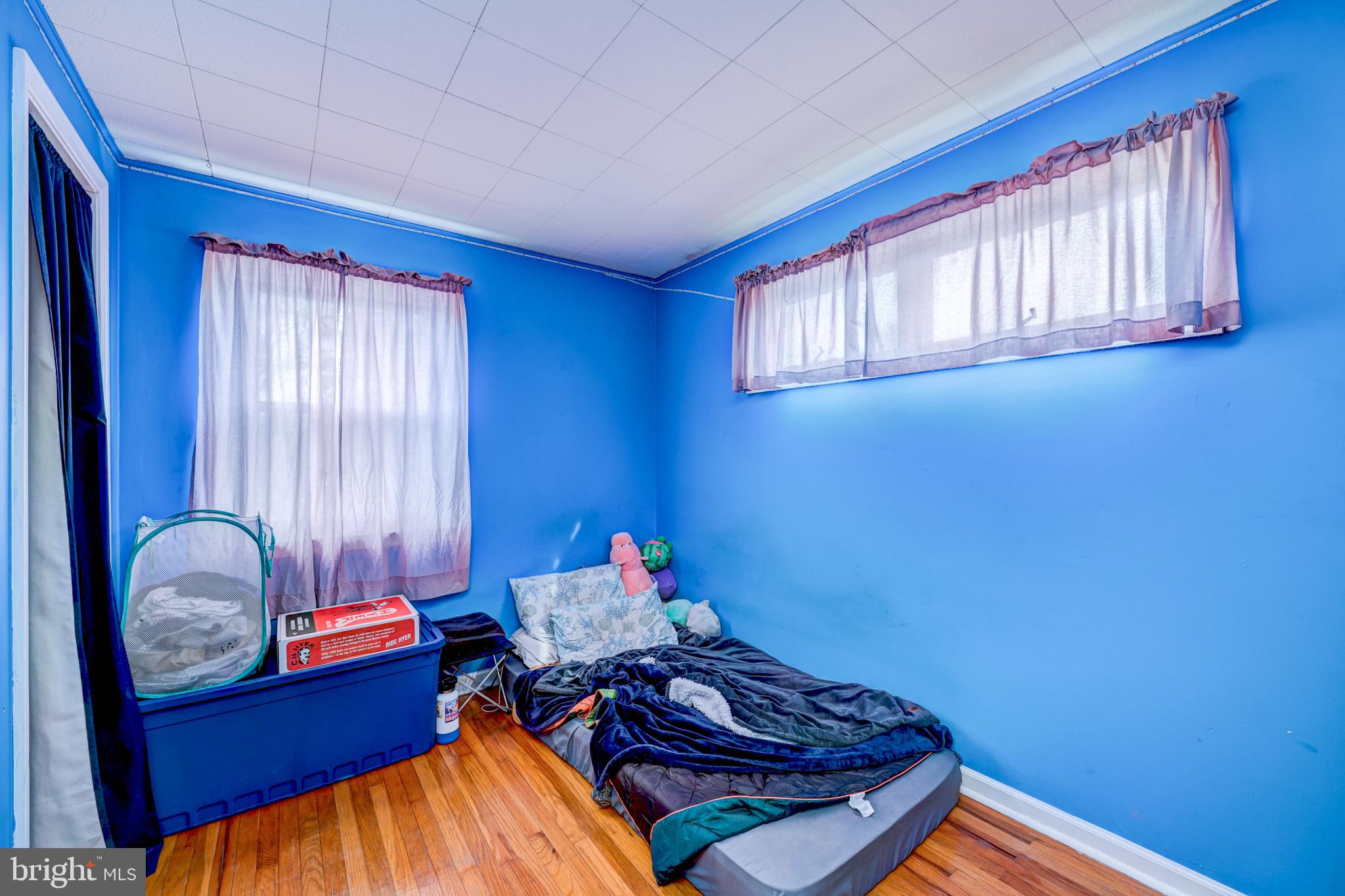 2075 Maplewood Ave