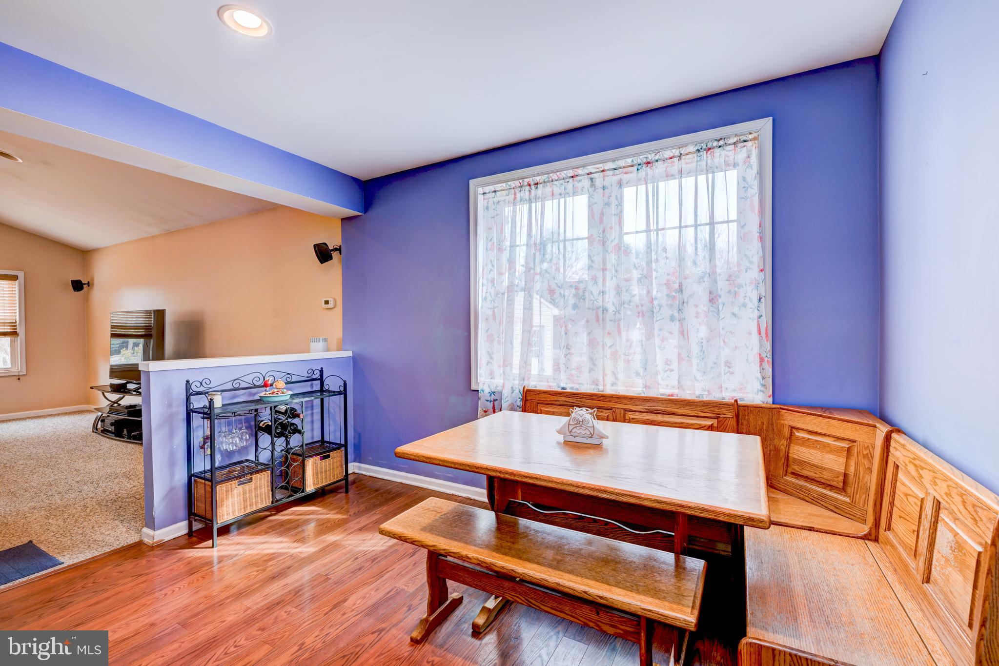2075 Maplewood Ave