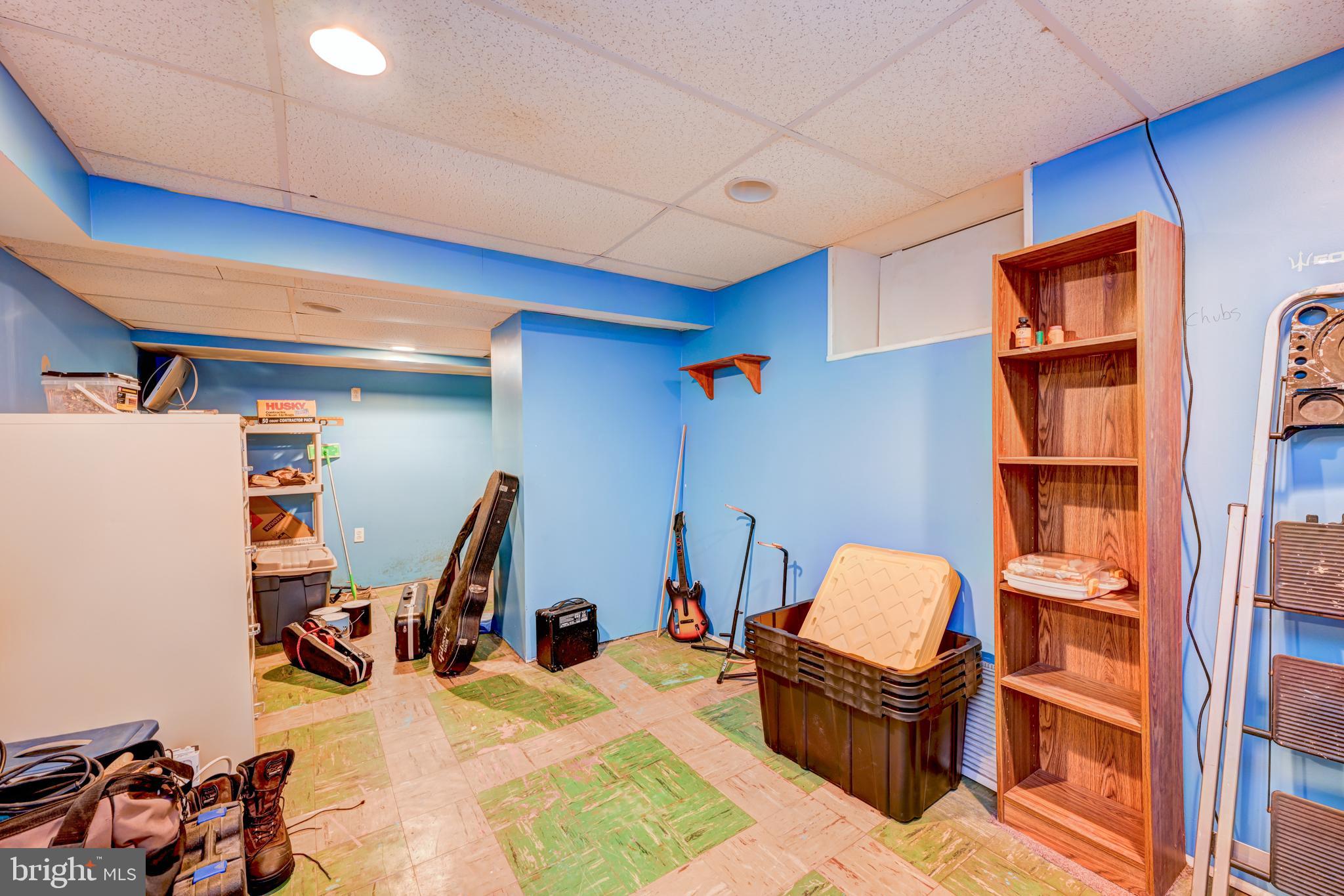 2075 Maplewood Ave
