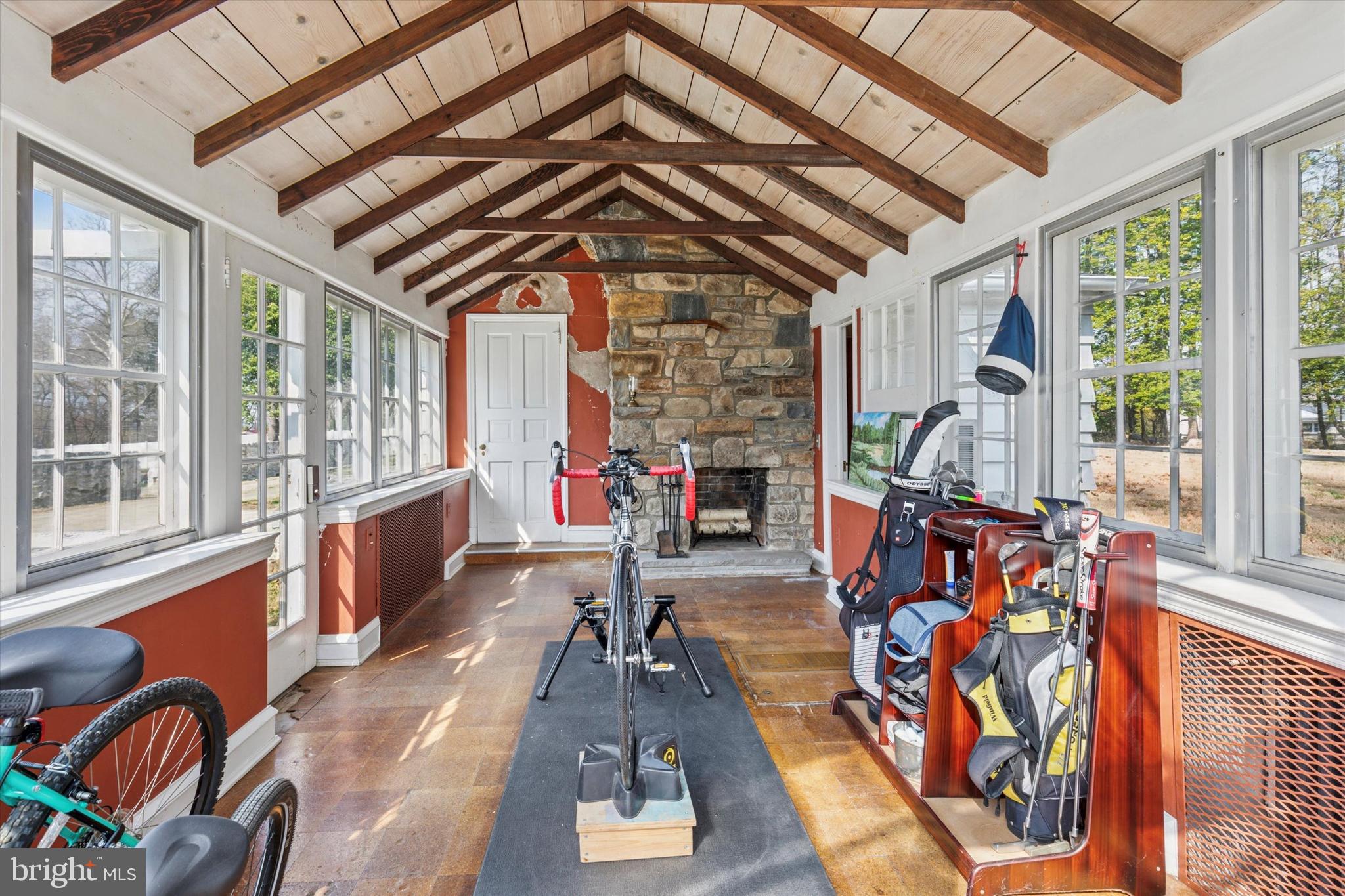 1708 Sandy Hill Rd