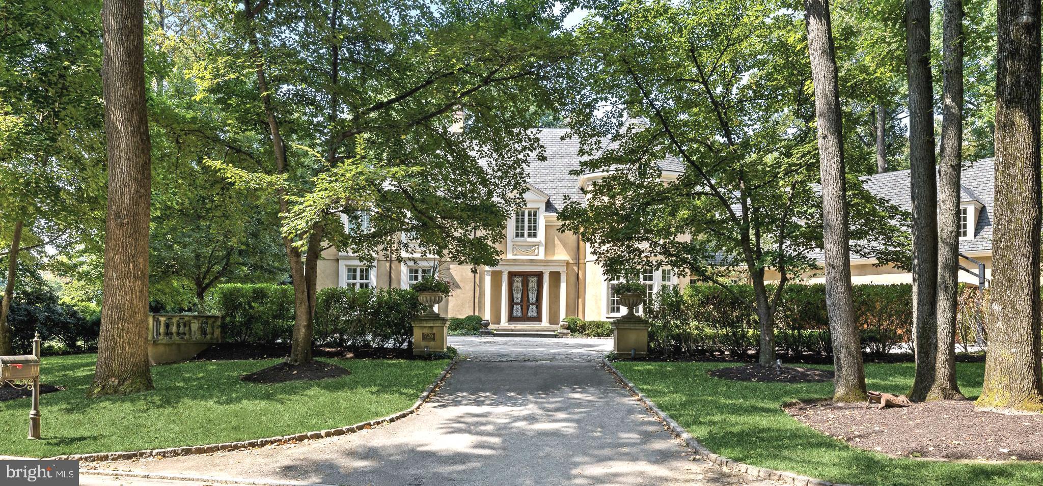 726 John Barry Dr