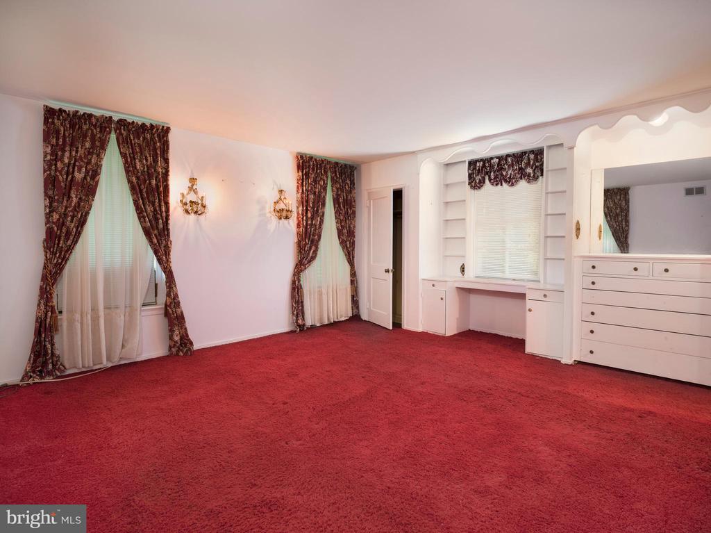 1114 Brynlawn Rd