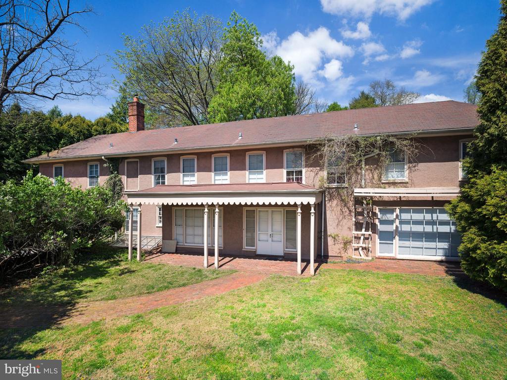 1114 Brynlawn Rd