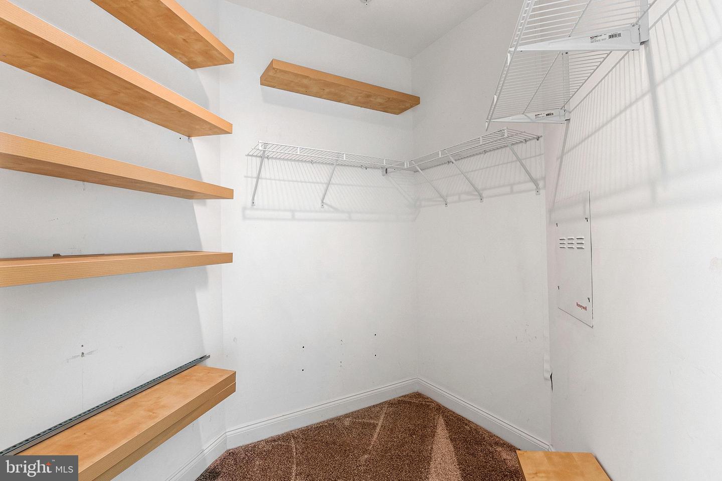 200 W ELM ST #1221