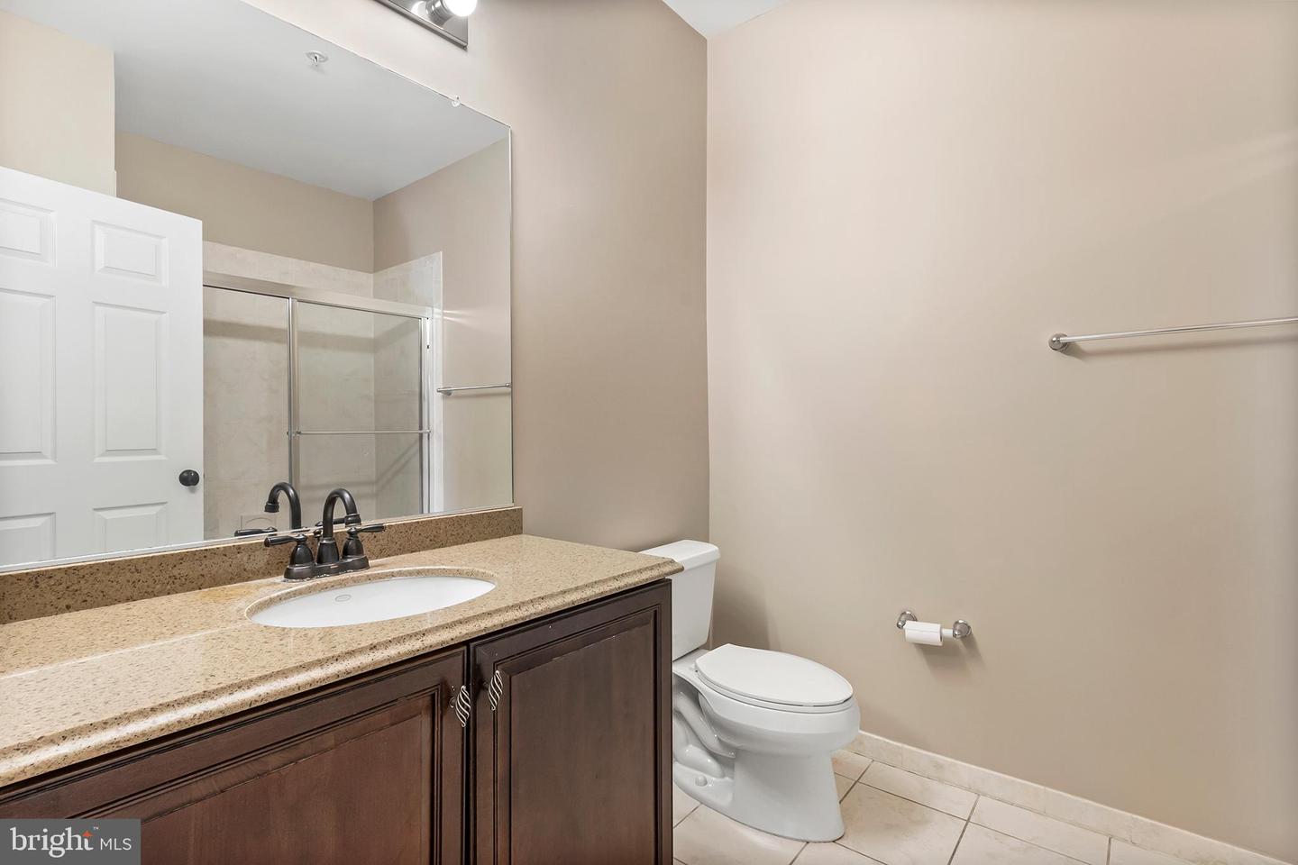 200 W ELM ST #1221