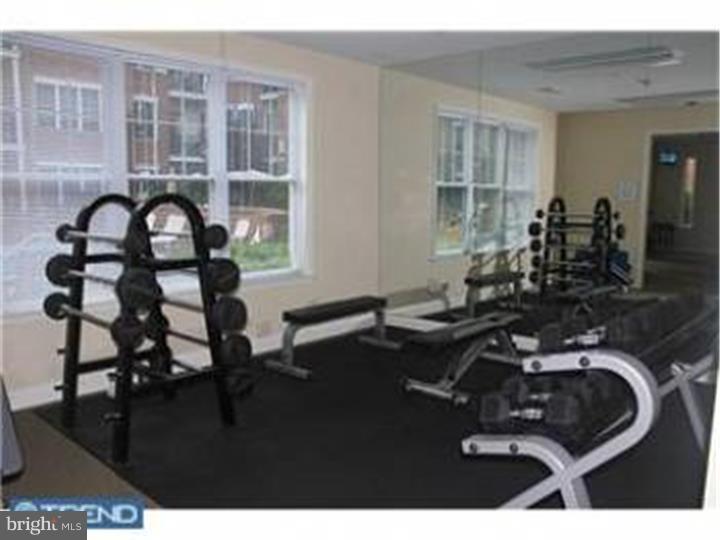 200 W ELM ST #1221