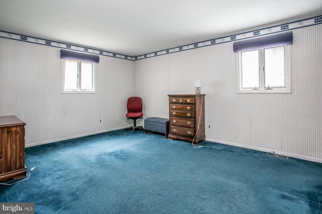 3001 Eisenhower Rd