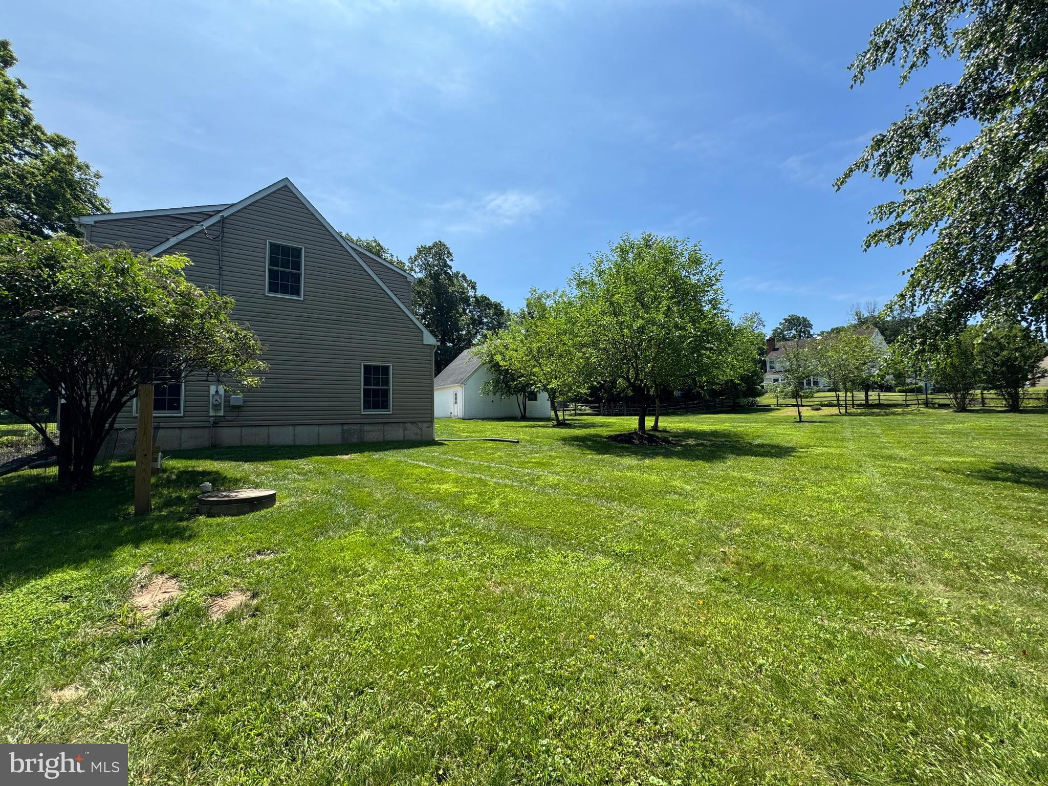 400 County Line Rd