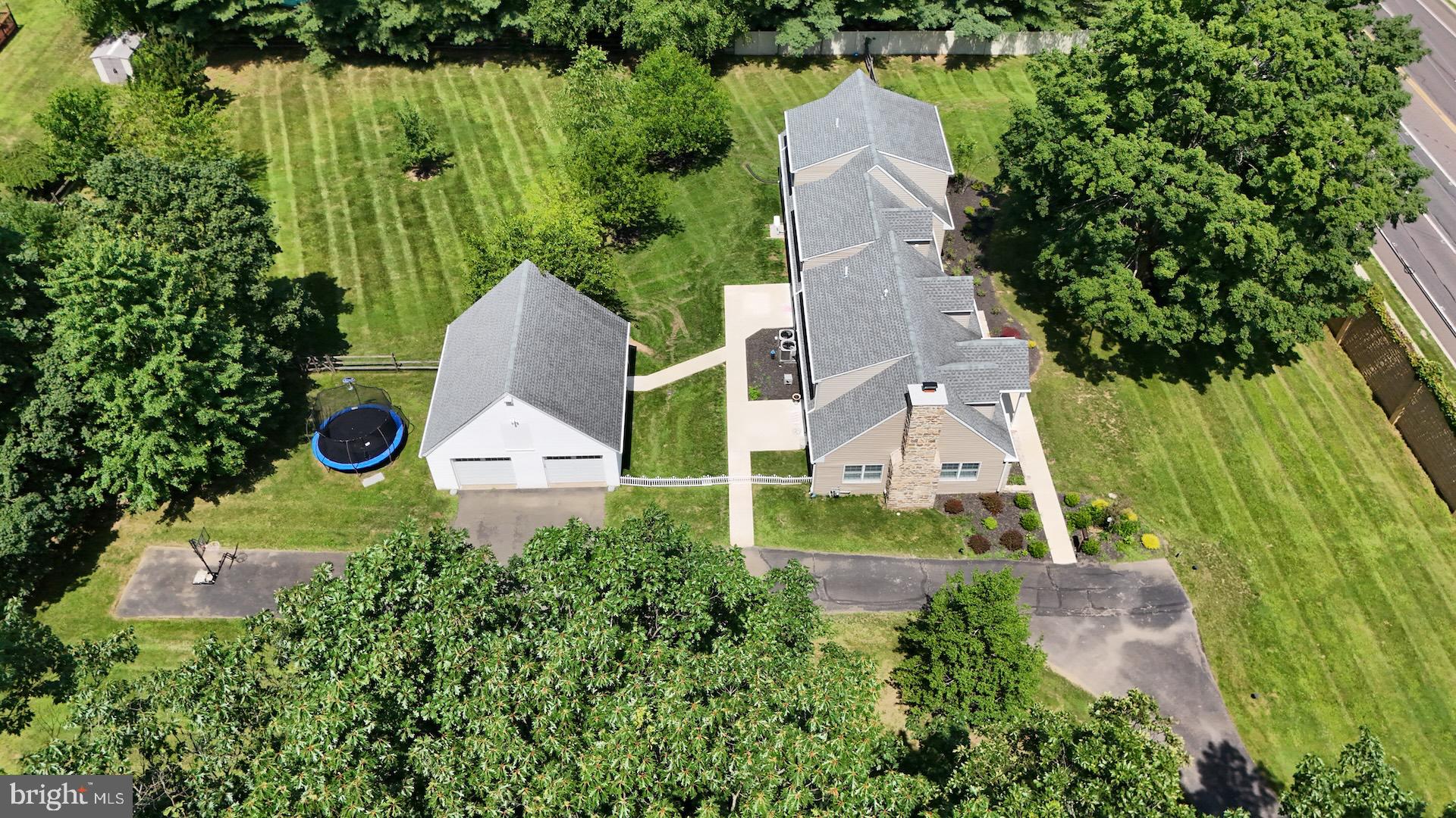 400 County Line Rd