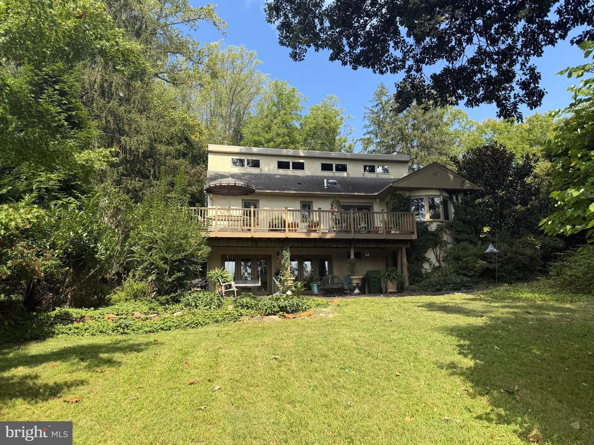 160 CAMP HILL ROAD