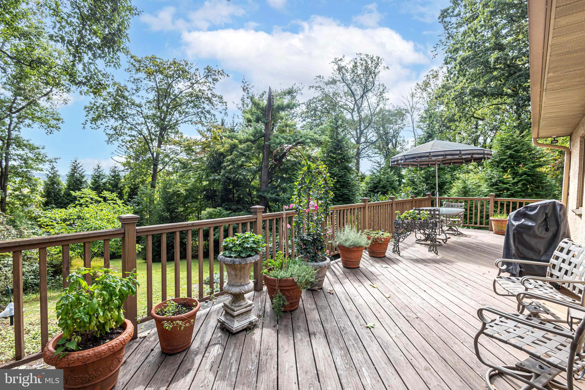 160 CAMP HILL ROAD