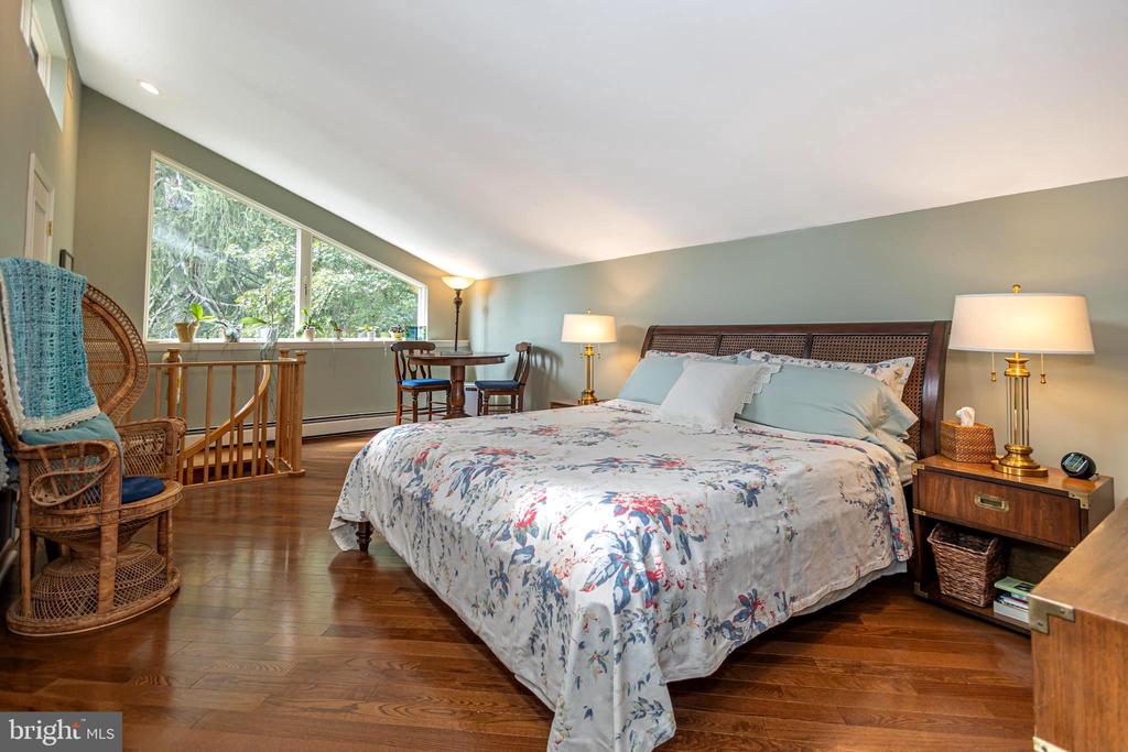 160 CAMP HILL ROAD