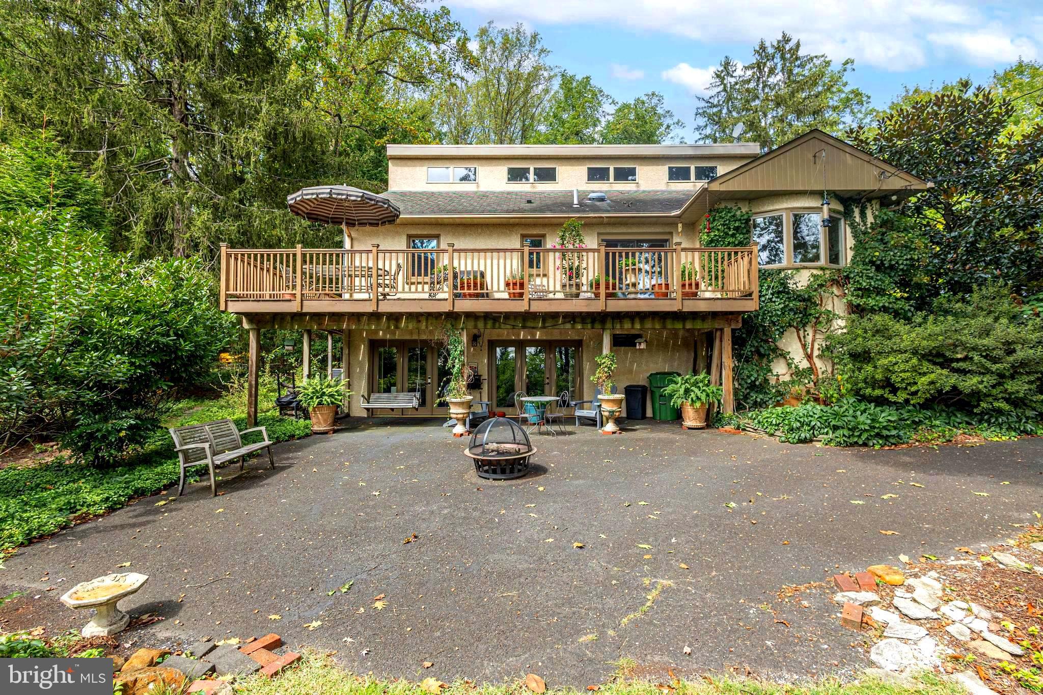 160 CAMP HILL ROAD
