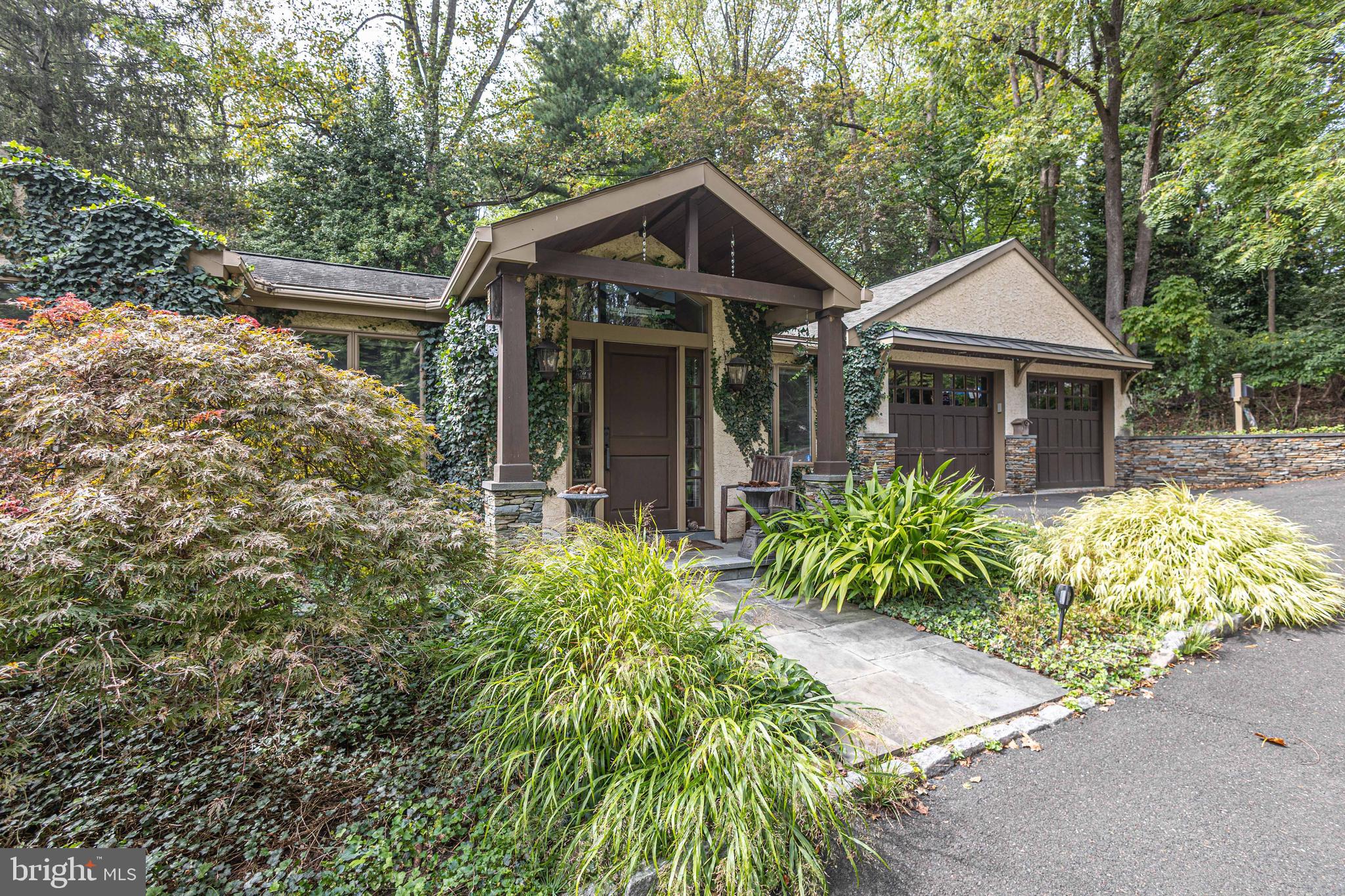 160 CAMP HILL ROAD