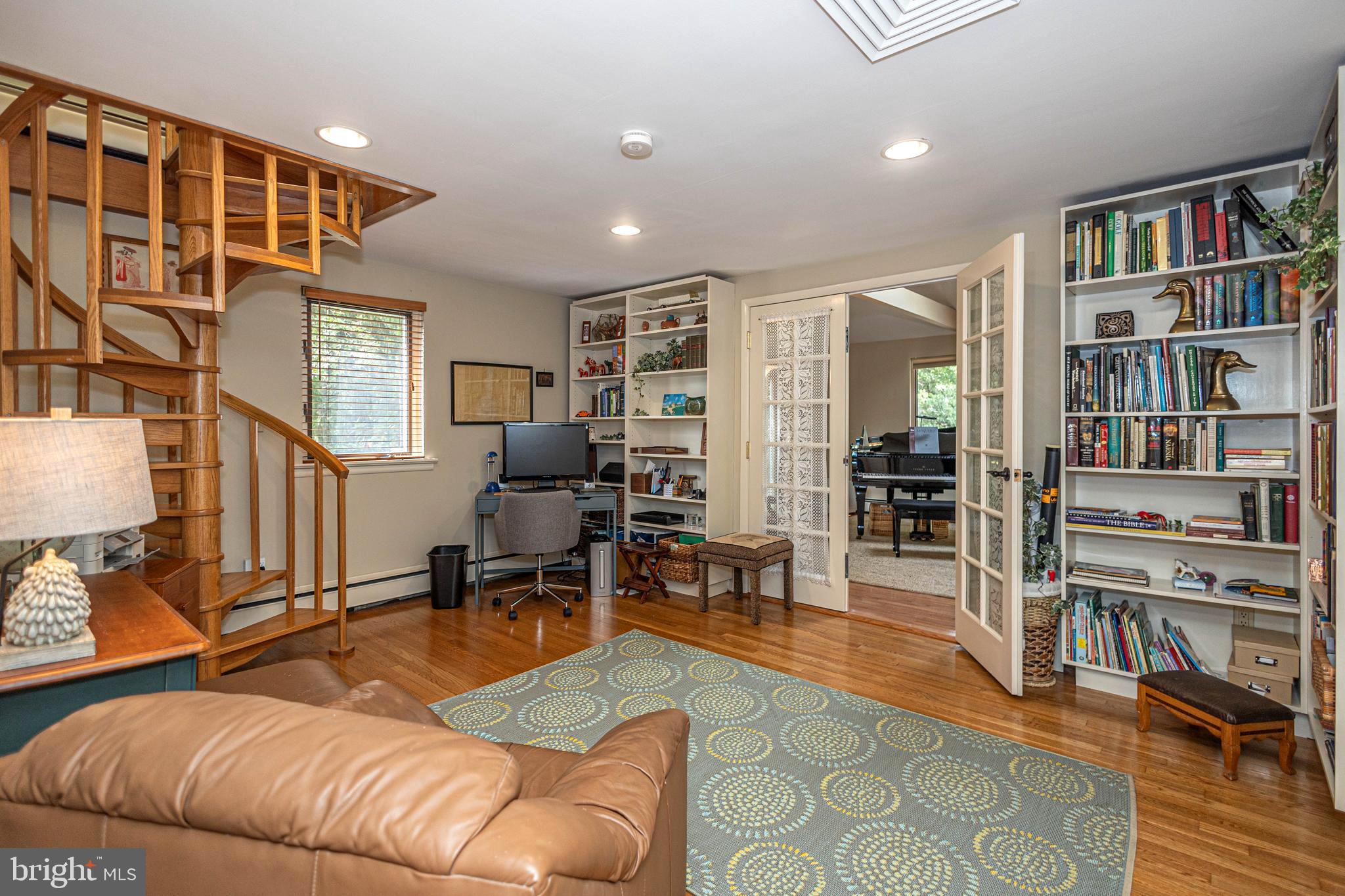 160 CAMP HILL ROAD