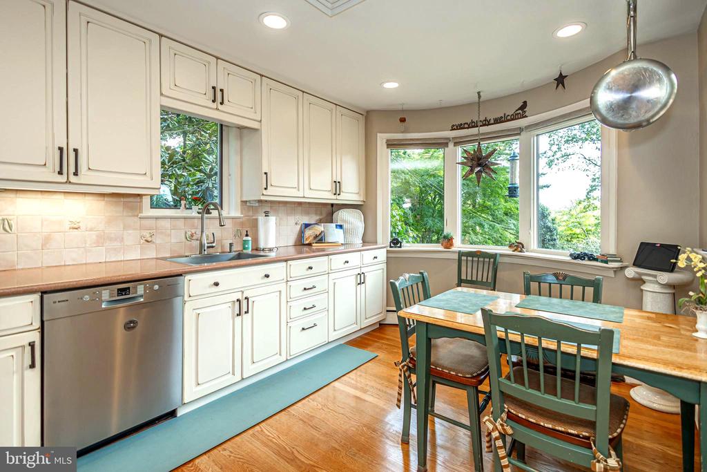 160 CAMP HILL ROAD