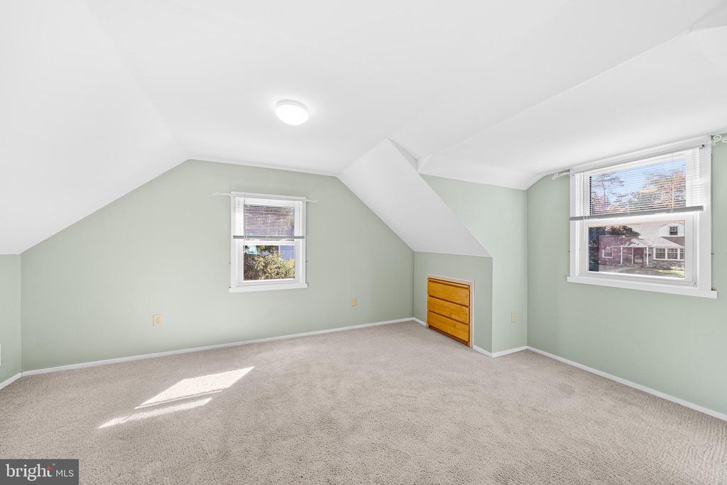 1203 WEDGEWOOD ROAD