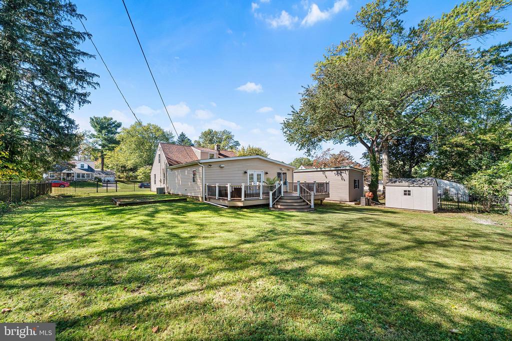 1203 WEDGEWOOD ROAD