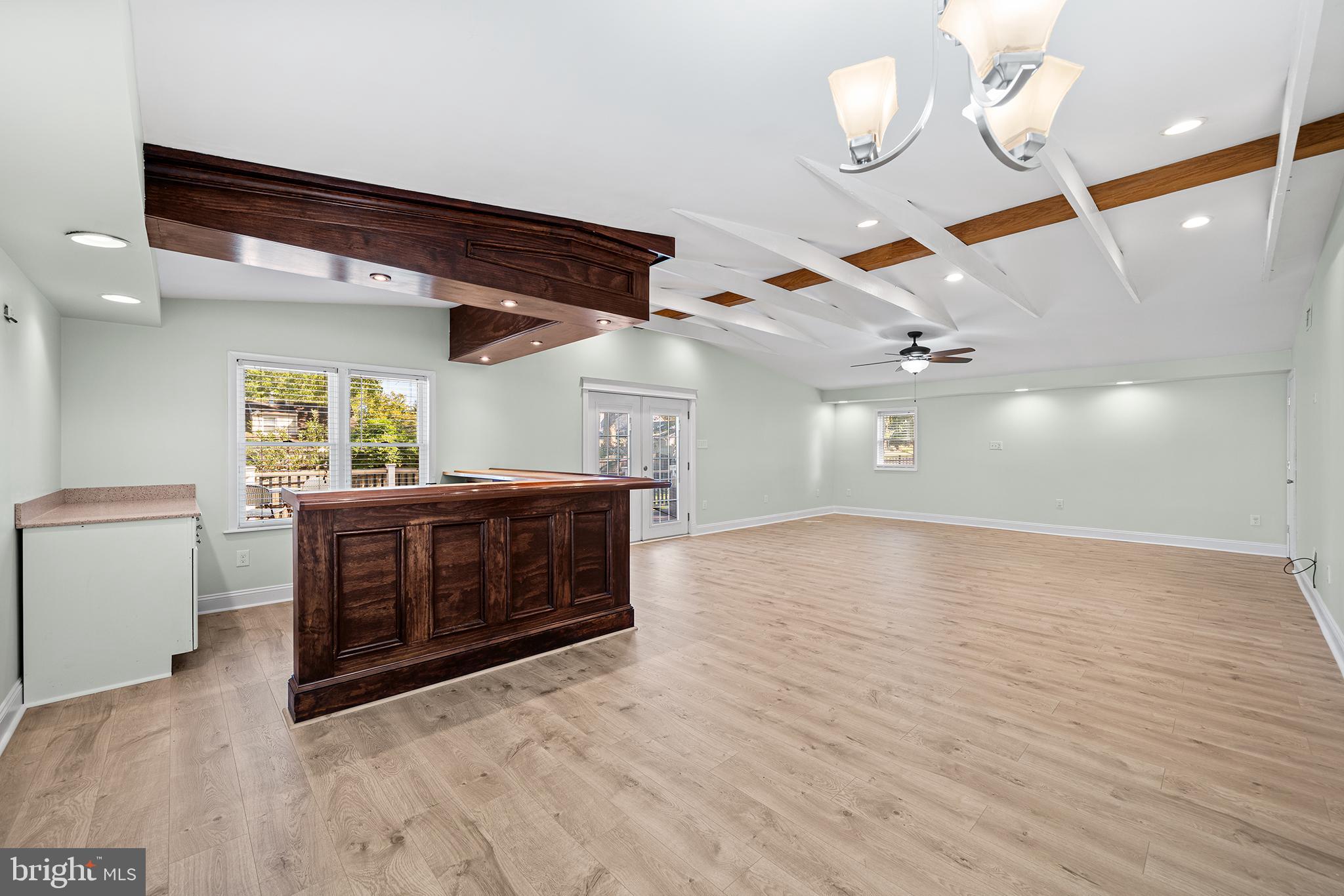 1203 WEDGEWOOD ROAD