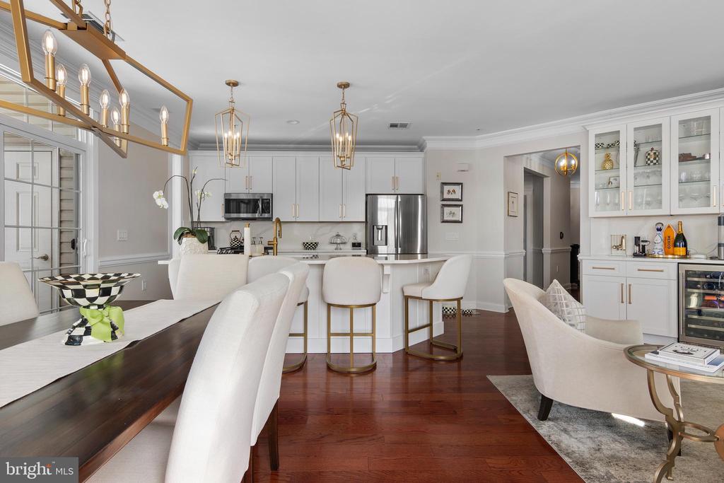 200 W ELM STREET 1321