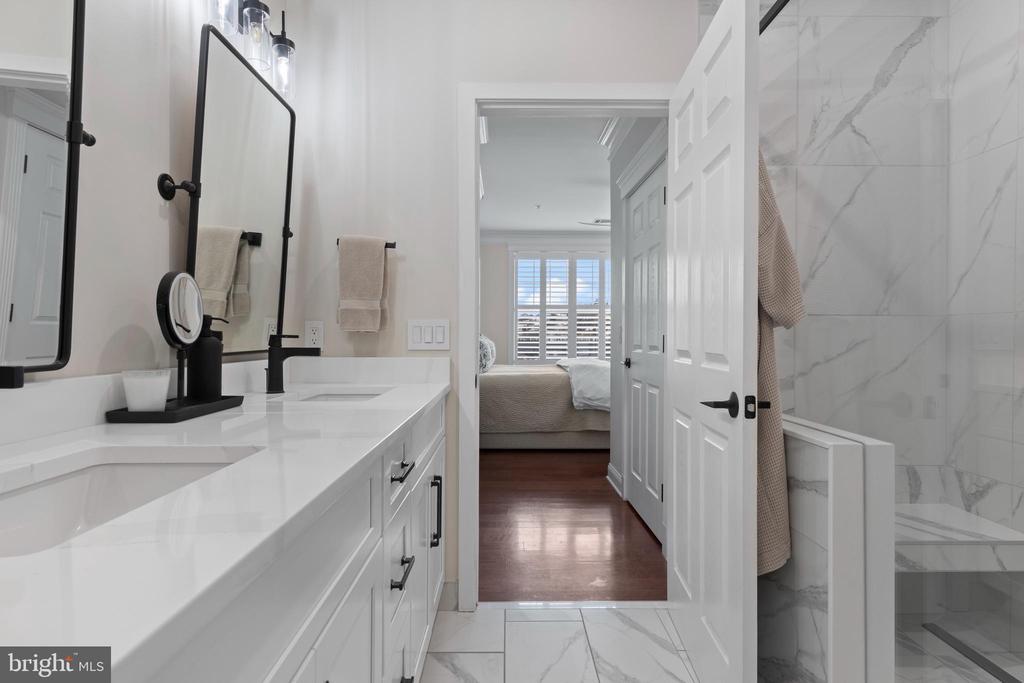 200 W ELM STREET 1321