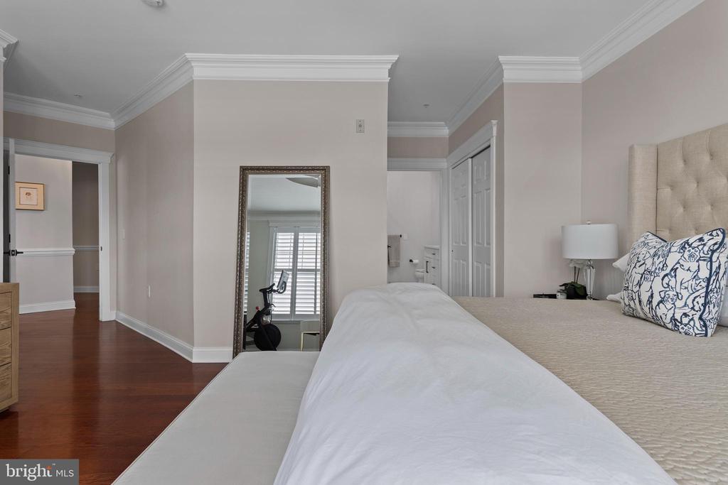 200 W ELM STREET 1321