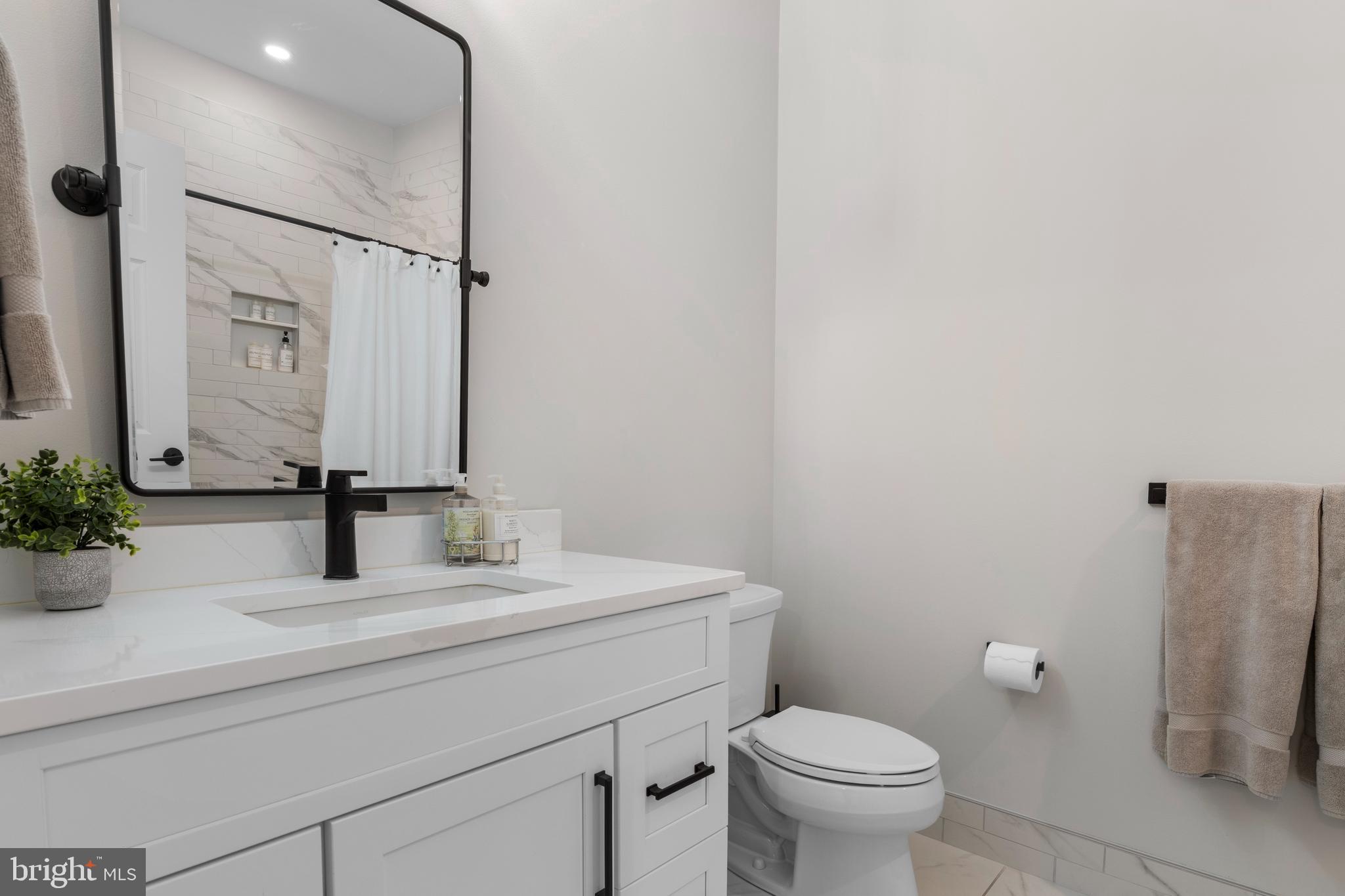 200 W ELM STREET 1321