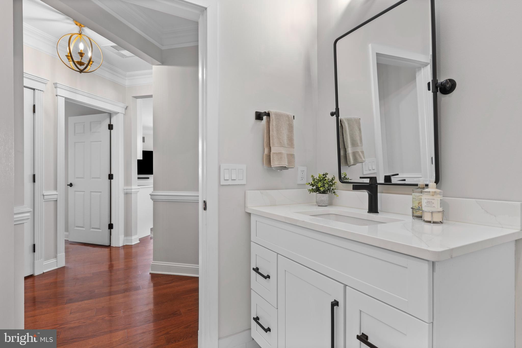 200 W ELM STREET 1321