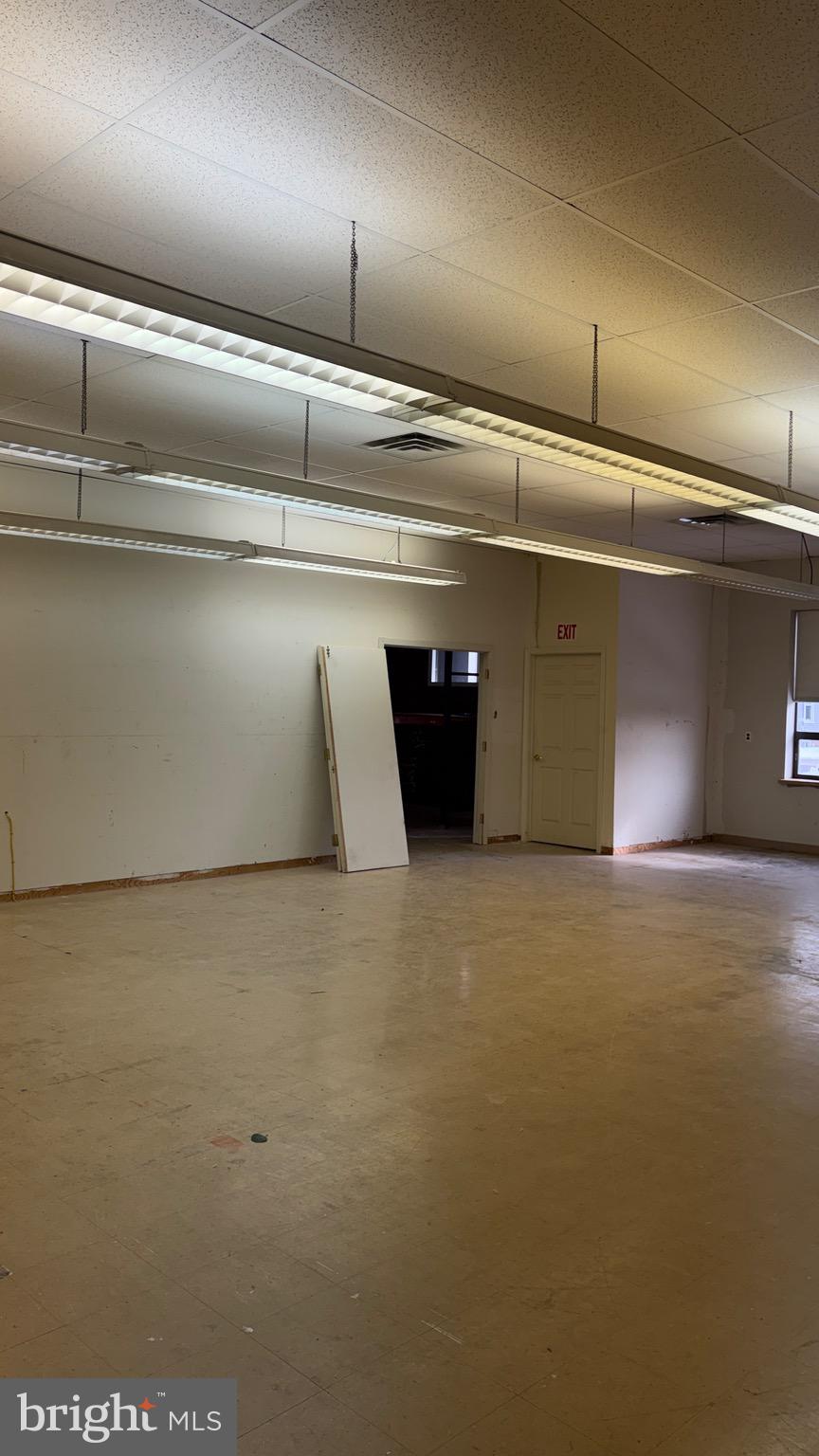 400 LINCOLN AVENUE 6