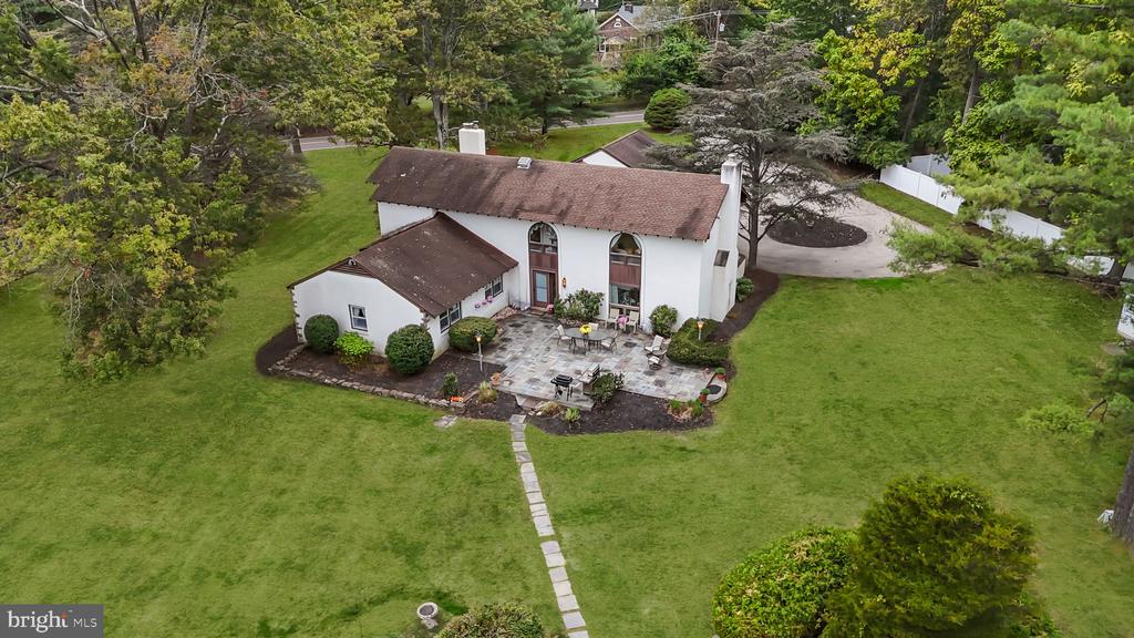 800 PLYMOUTH ROAD