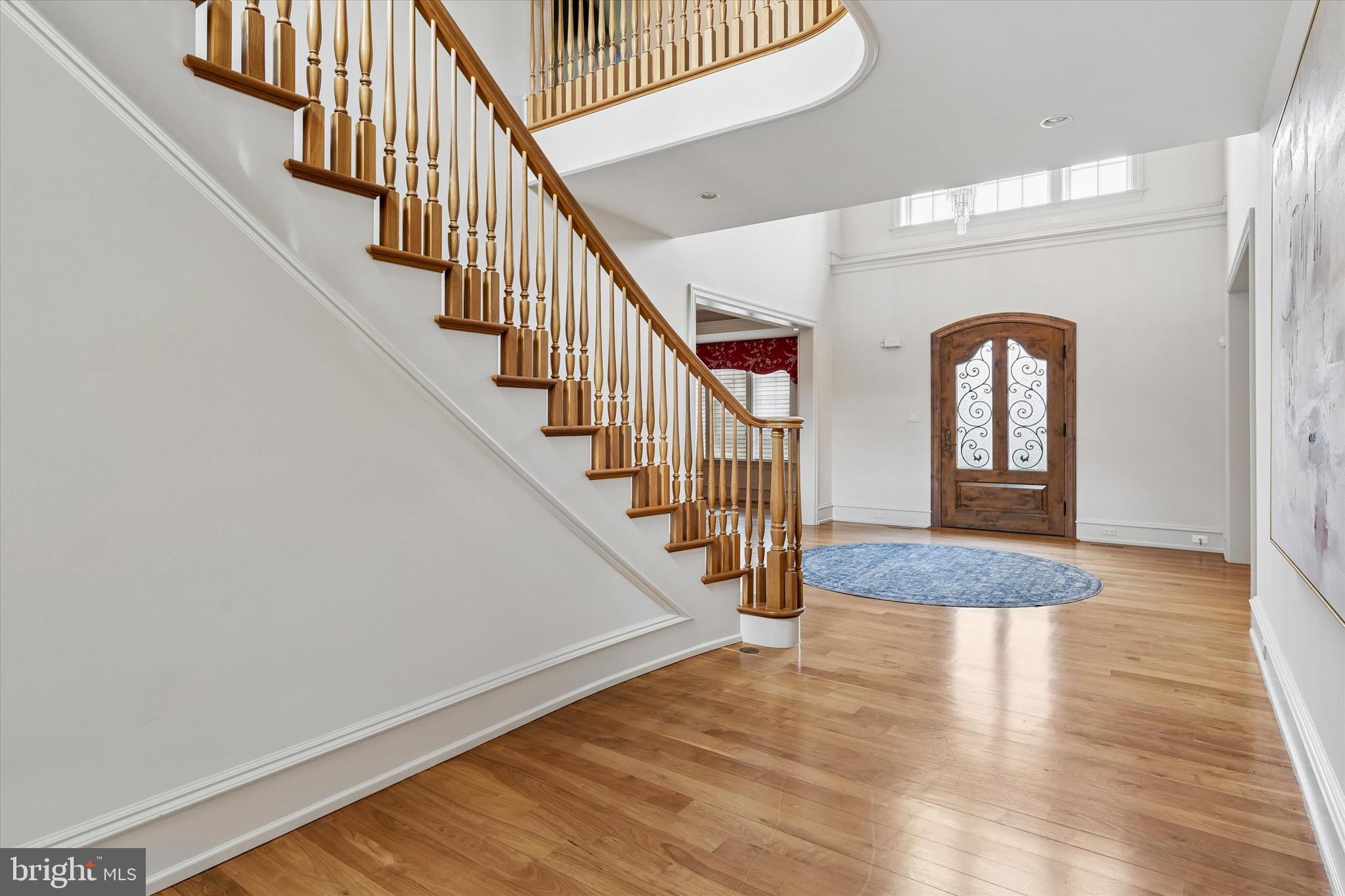 909 N PENN OAK