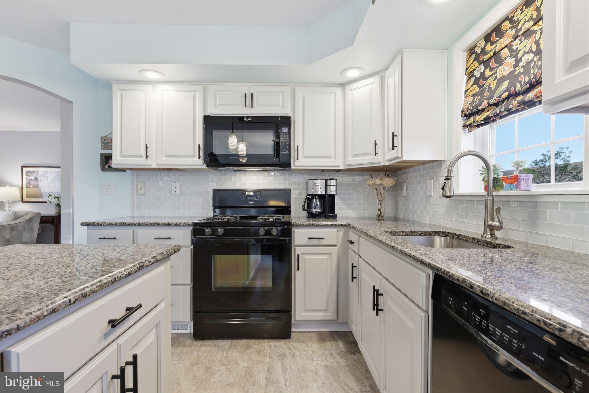 423 DELPHINIUM WAY