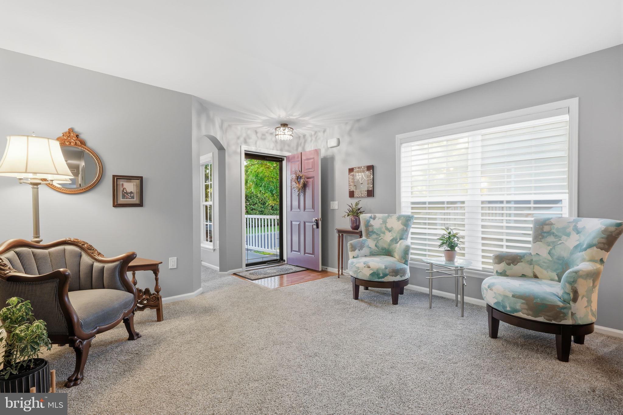 423 DELPHINIUM WAY