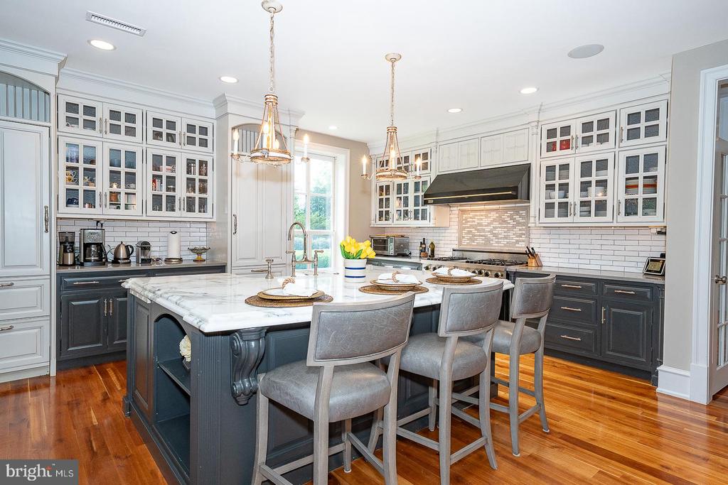 1122 BRYNLAWN ROAD