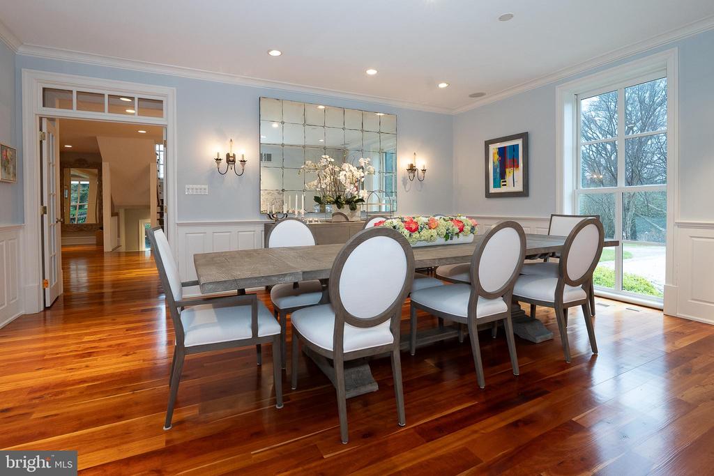 1122 BRYNLAWN ROAD
