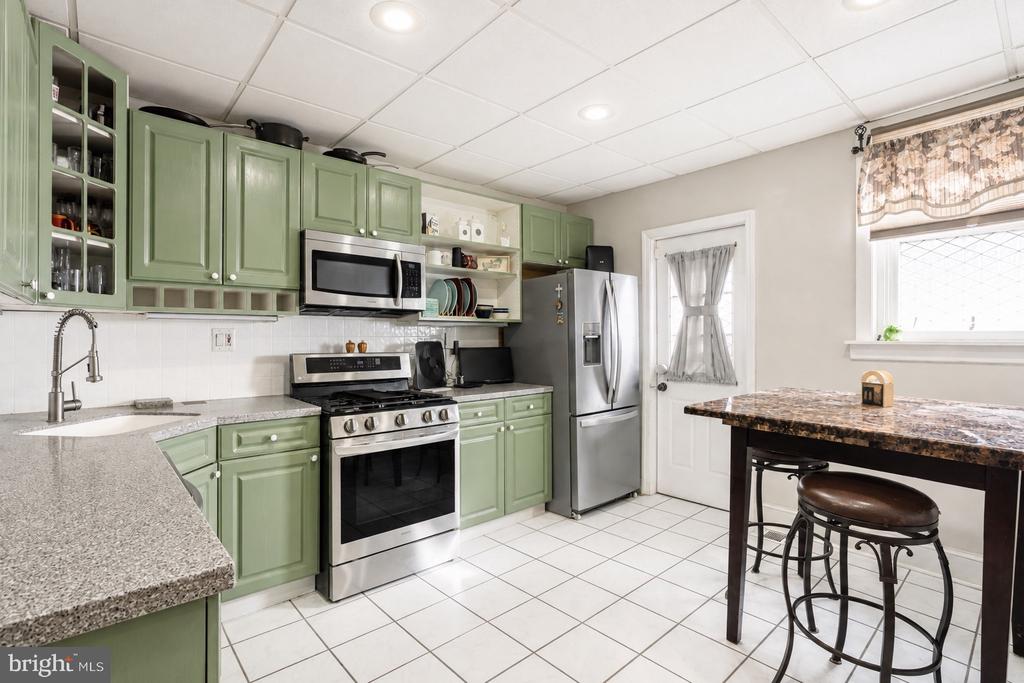 25 E GERMANTOWN PIKE Unit:           