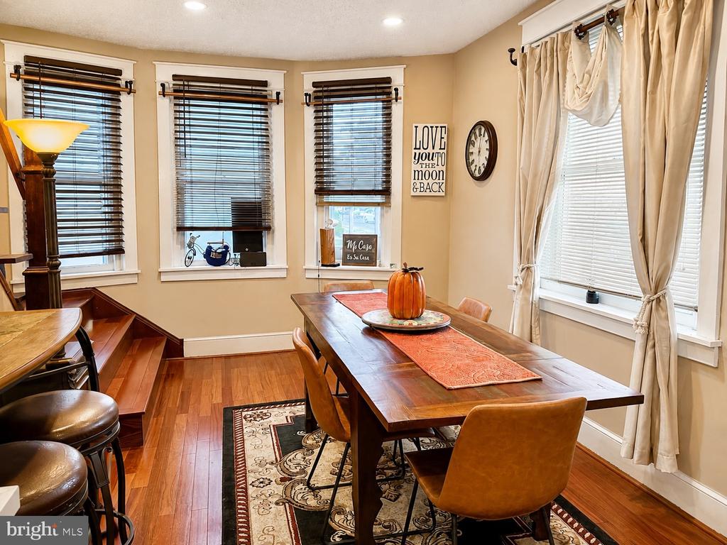 25 E GERMANTOWN PIKE Unit:           