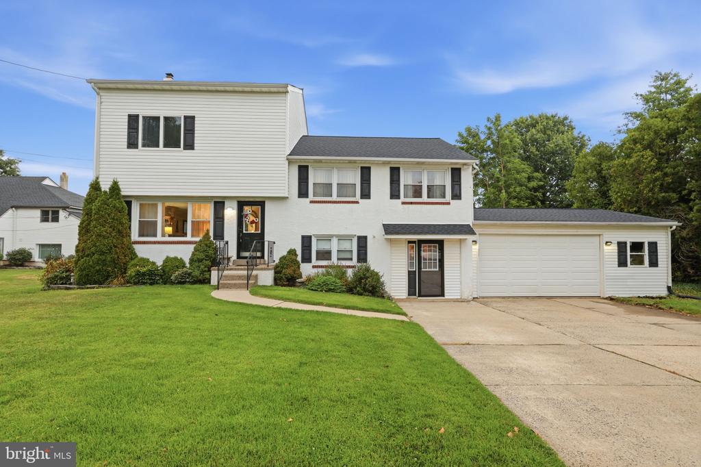 206 NEW ROAD