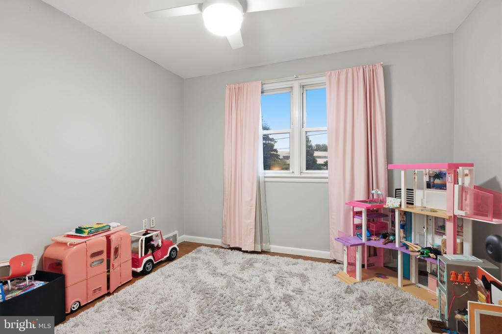 206 NEW ROAD