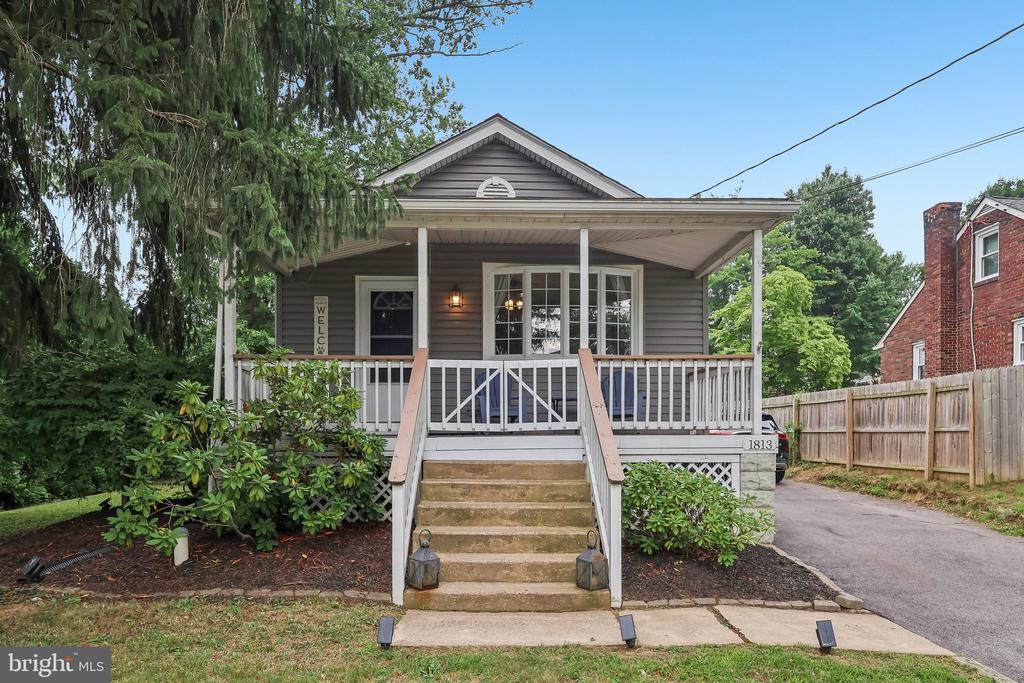 1813 FITZWATERTOWN ROAD