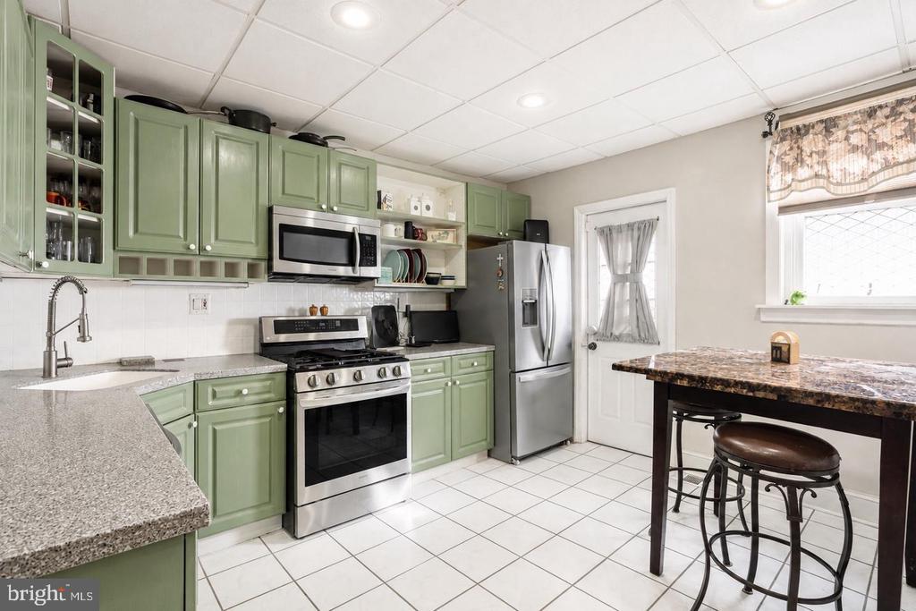 25 E GERMANTOWN PIKE Unit:           
