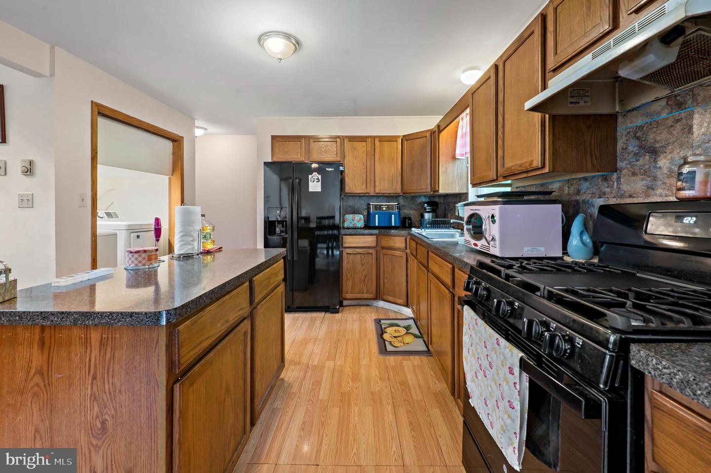 168 Chestnut Dr